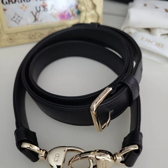 Authentic Dior Bobby Flap Bag Natural Black Grained Calfskin FREE AUTHENTICATION - Picture 9 of 16